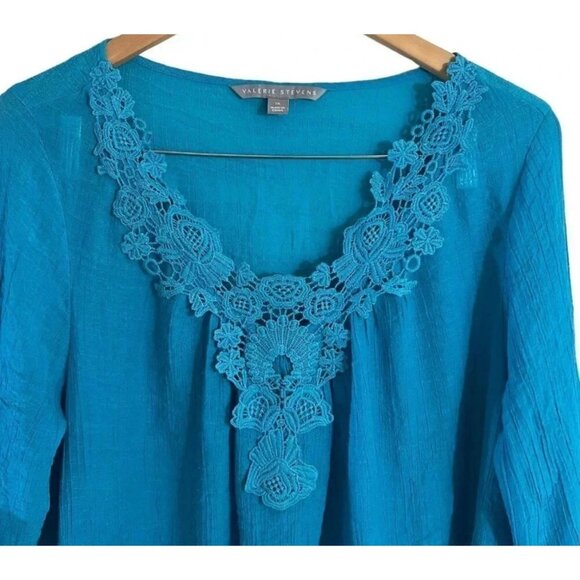 VALERIE STEVENS~ Women’s Teal Bell Sleeve Blouse Crochet Trim Size 1X - Picture 5 of 11